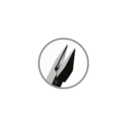 Podoland nail nippers 03 shown in the hand